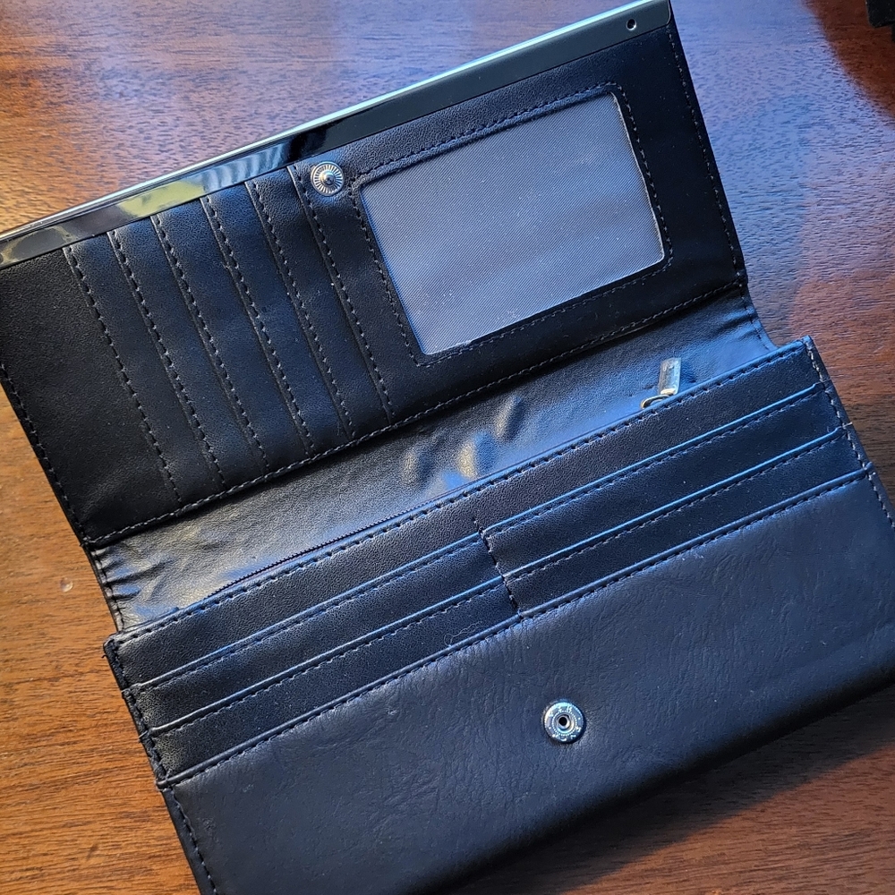 🌹Rose-Scented Black And Gold Vegan Leather Clutch Wallet - Picture 8 of 9
